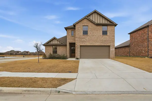 556 Hickory Ridge Drive, Van Alstyne, TX 75495