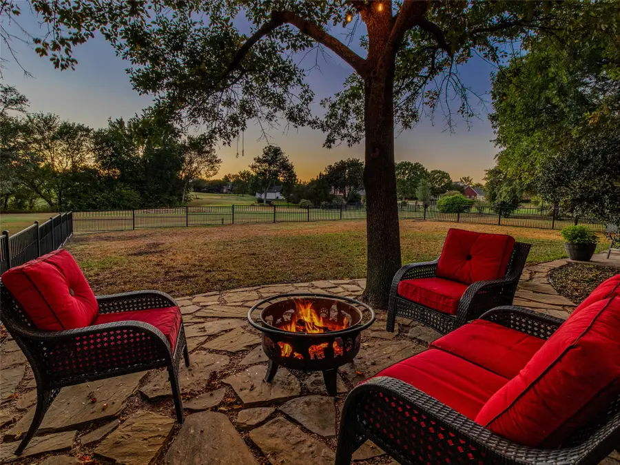 820 Windlake Circle, Heath, TX 75032 - Image #2