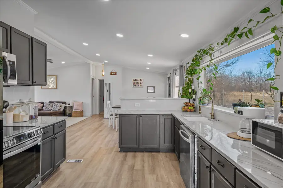 169 Cumberland Trail, Bridgeport, TX 76426 - Image #2