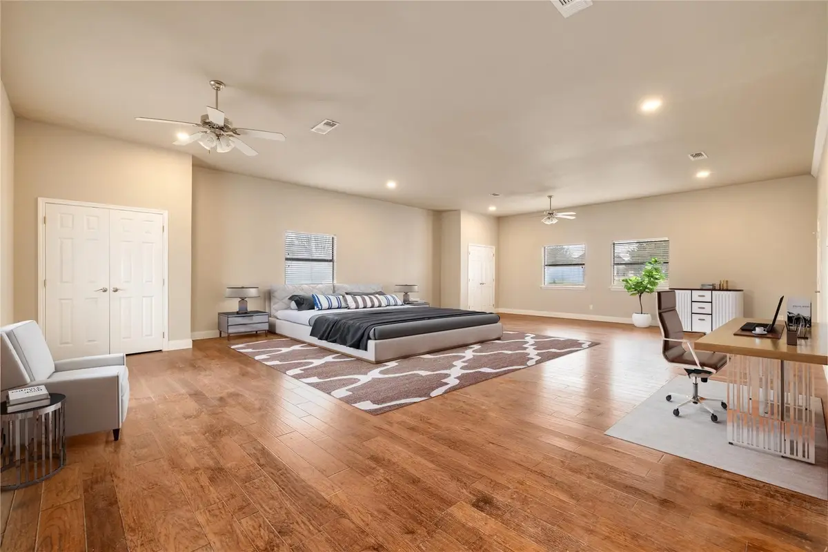 102 Bowie Cove, Gainesville, TX 76240 - Image #1