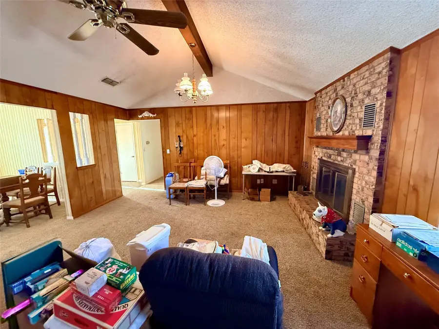 127 East Park Road, Graham, TX 76450 - Image #3