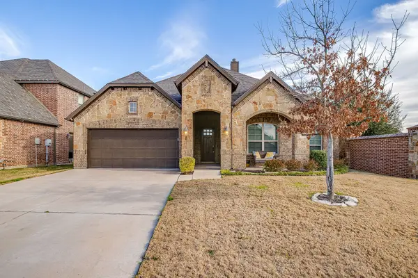 200 Hawks Ridge Trail, Burleson, TX 76028