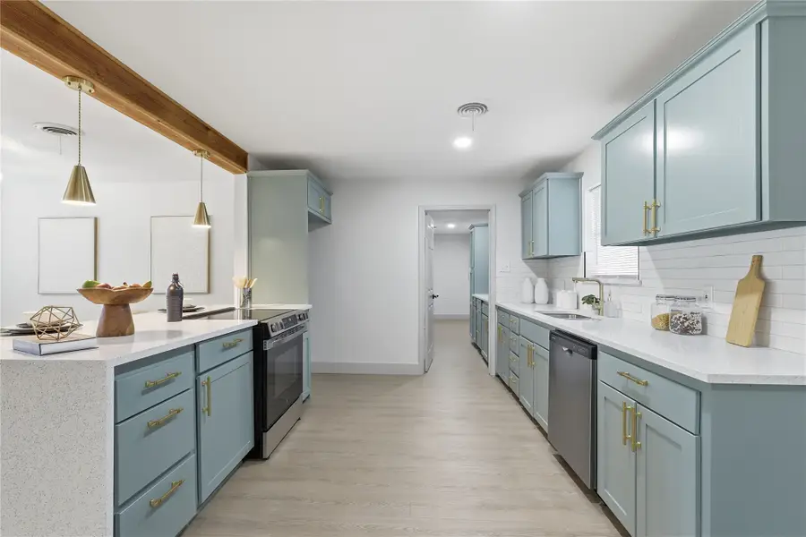 8004 Ferndale Drive, Benbrook, TX 76116 - Image #2