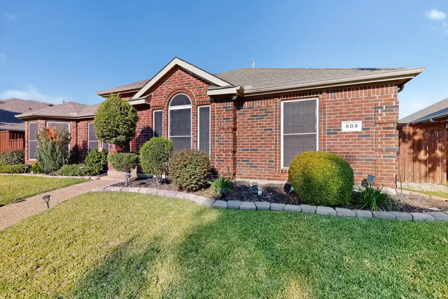 805 Kathryn Drive, Lewisville, TX 75067 - Image #2