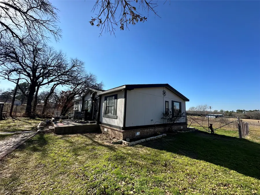 13925 Briar Road, Azle, TX 76020 - Image #2