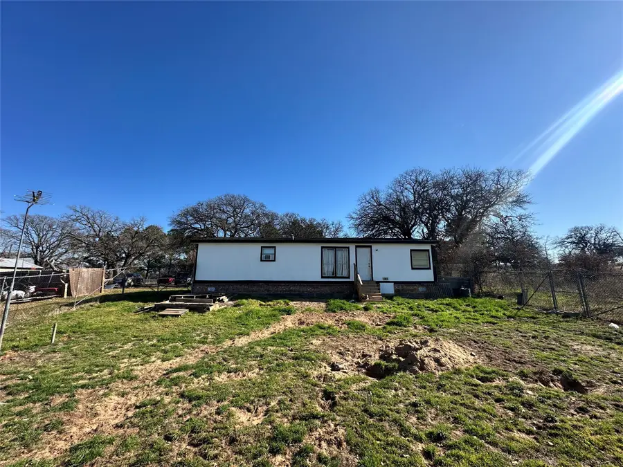 13925 Briar Road, Azle, TX 76020 - Image #3