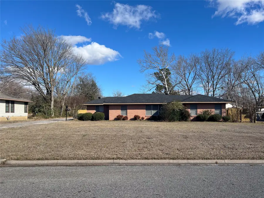 1609 E Peyton Street, Sherman, TX 75090 - Image #2