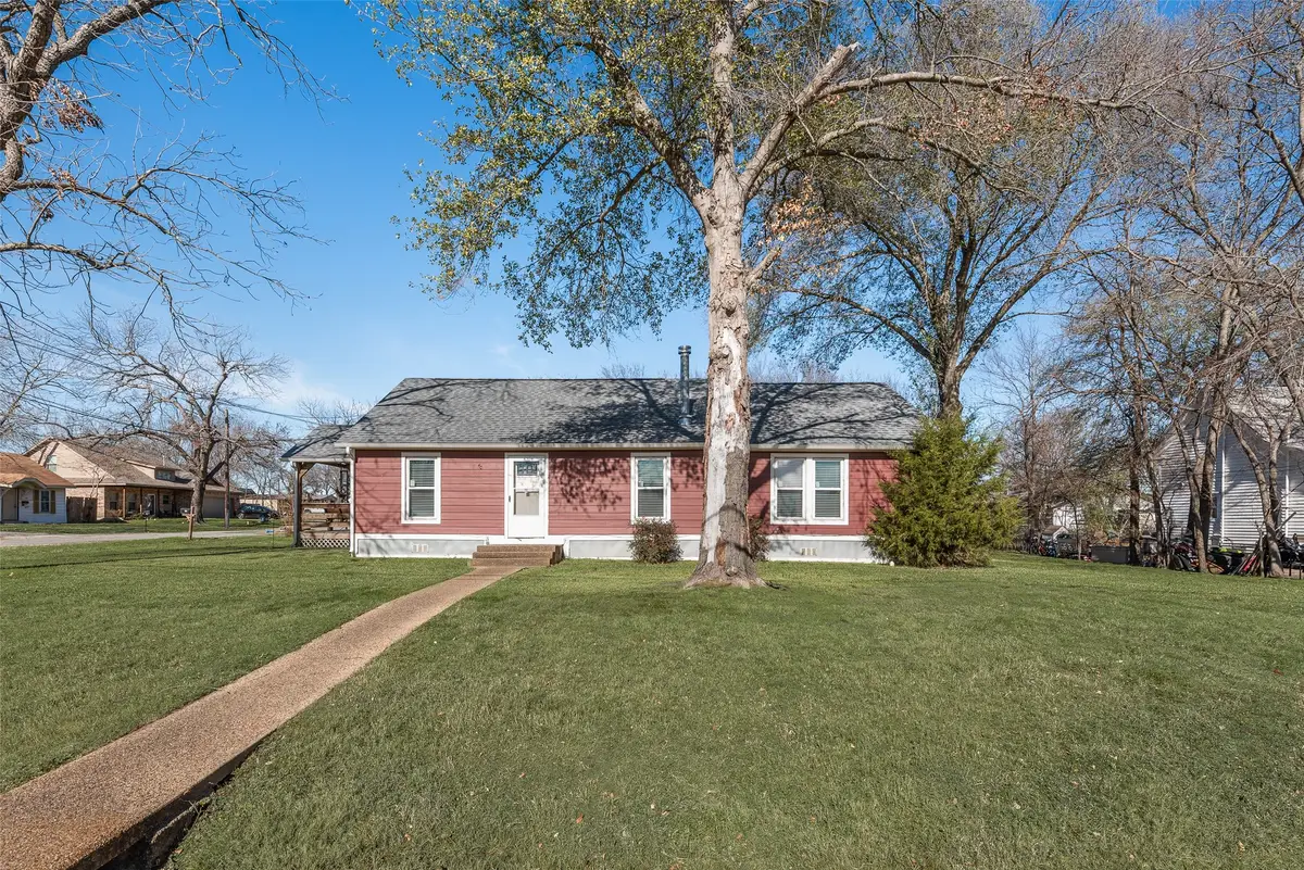 106 W 2nd North Street, Kaufman, TX 75142 - Image #1