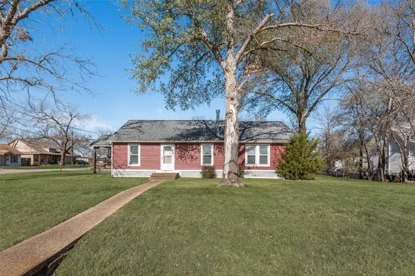 106 W 2nd North Street, Kaufman, TX 75142