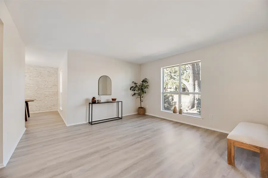 1136 Princeton Drive, Richardson, TX 75081 - Image #3