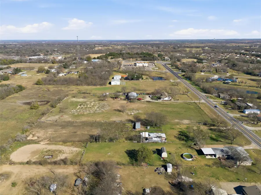 305 W Moonlight Drive, Robinson, TX 76706 - Image #3