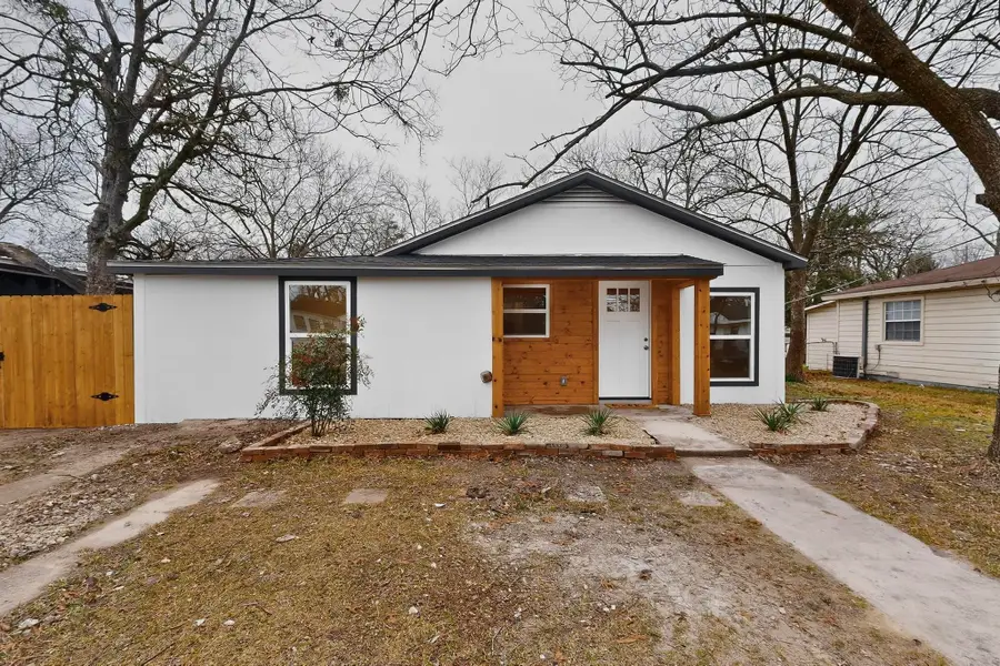 325 Wilton Drive, Greenville, TX 75401 - Image #2