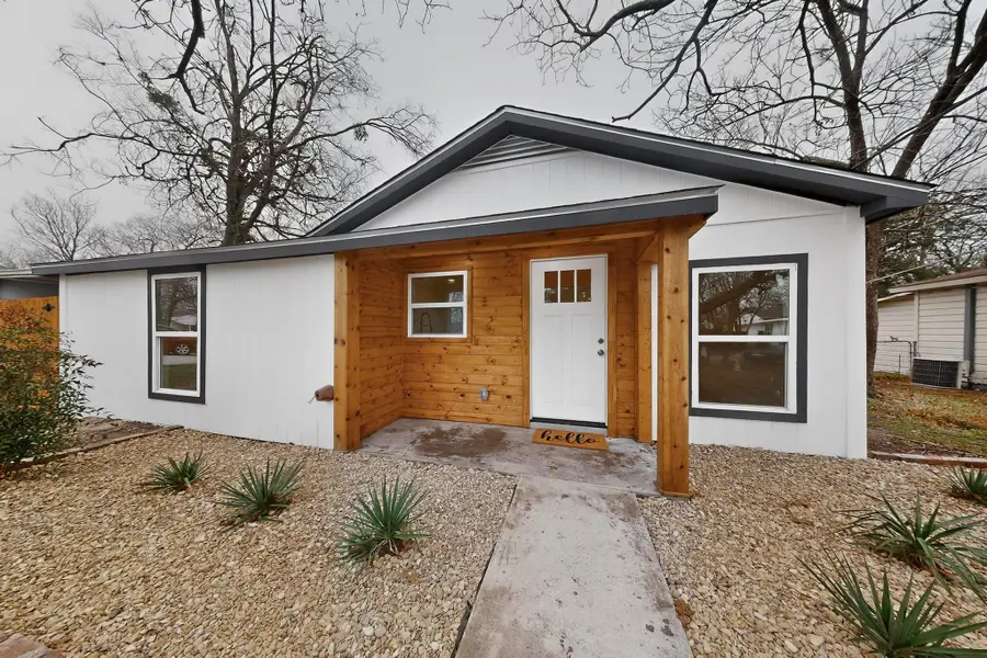 325 Wilton Drive, Greenville, TX 75401 - Image #3