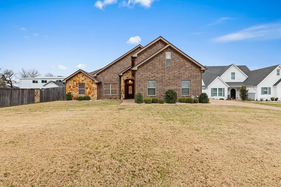 61 N Shore Circle, Waco, TX 76708 - Image #3