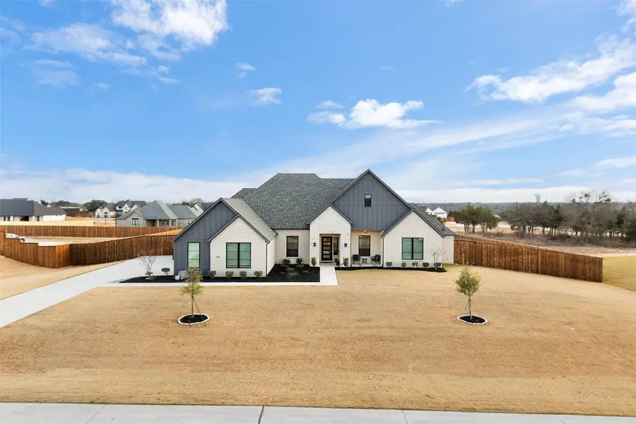 4014 Nola Drive, Midlothian, TX 76065 - Image #3