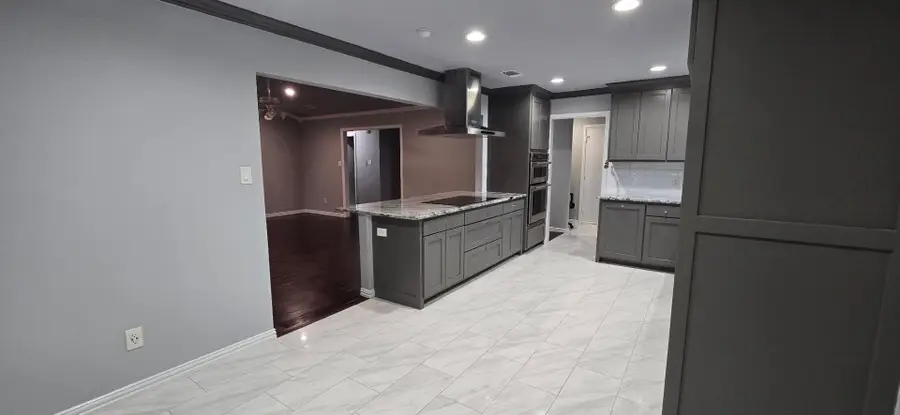 509 Royal Valley Road, Grand Prairie, TX 75052 - Image #2