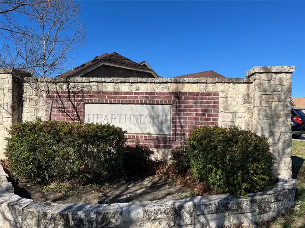 501 Hearthstone Drive, Lancaster, TX 75146