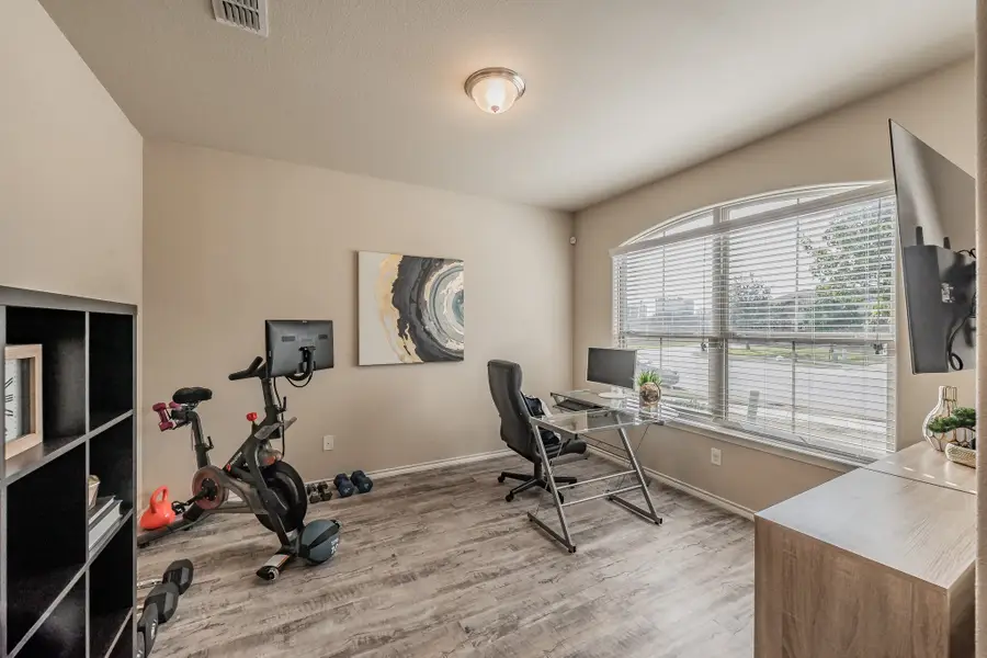 153 Hidden Creek Court, Saginaw, TX 76131 - Image #3