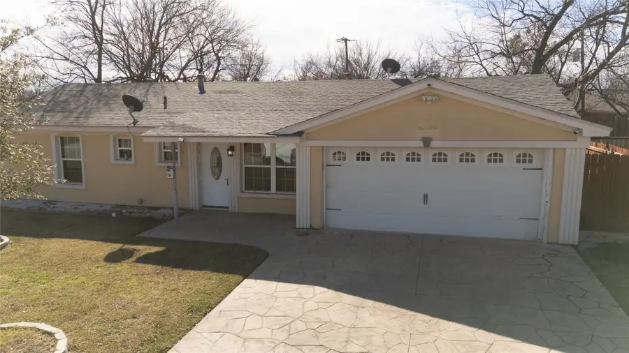 913 Russell Road, Everman, TX 76140 - Image #2