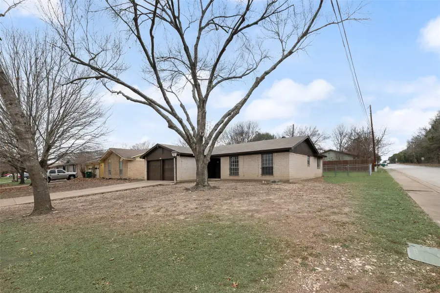 1319 Saturn Drive, Cedar Hill, TX 75104 - Image #2