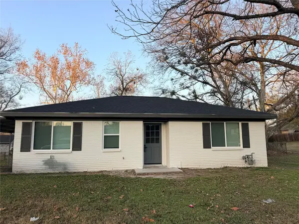 502 Willow Circle, Brenham, TX 77833