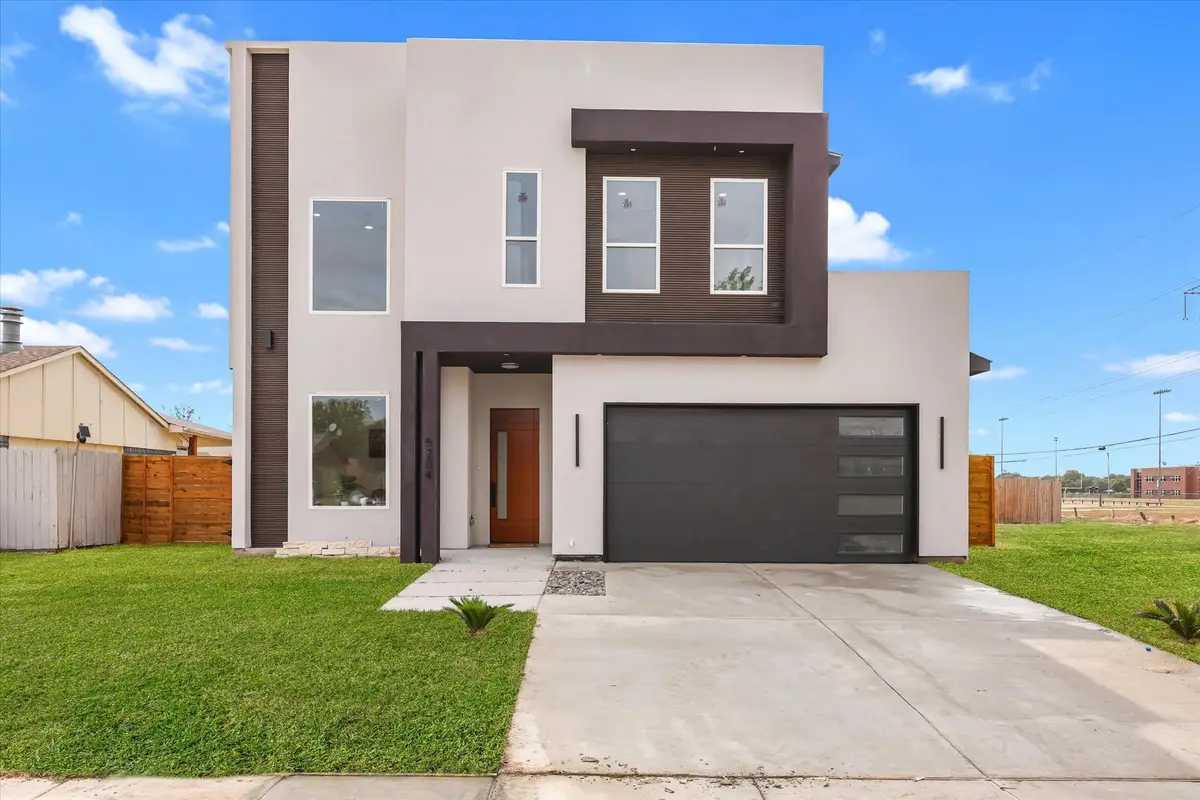 5204 Gibson Drive, The Colony, TX 75056 - Image #1