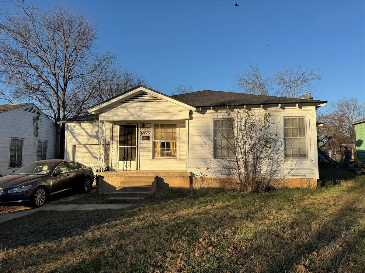 6925 Kennison Drive, Dallas, TX 75227 - Image #1