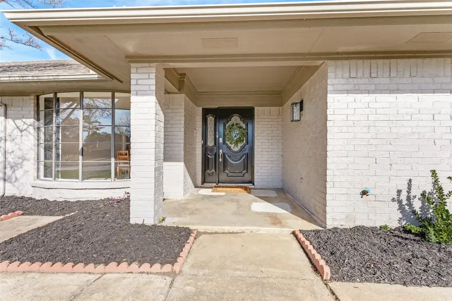 6525 Briley Drive, North Richland Hills, TX 76180 - Image #3