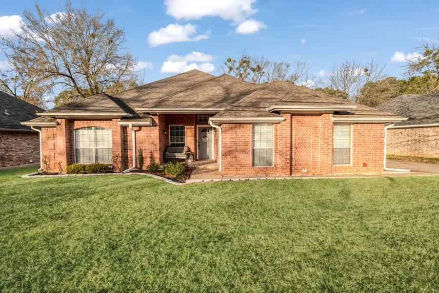 575 Mansfield Road, Reno, TX 75462 - Image #2