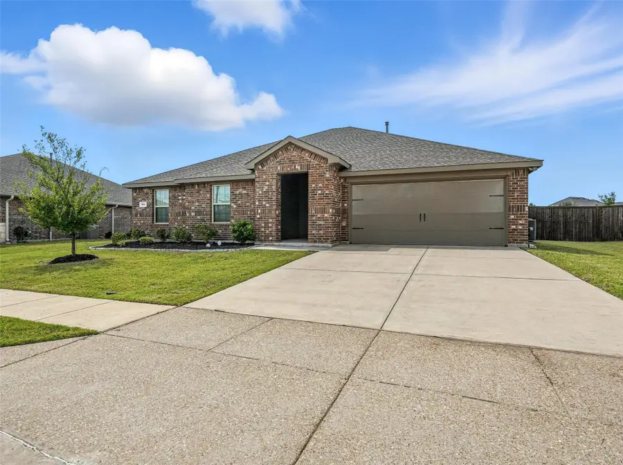 211 Exploration Way, Fate, TX 75189 - Image #2
