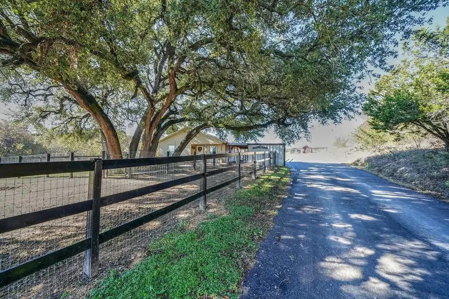 2061 County Road 302, Glen Rose, TX 76043 - Image #3
