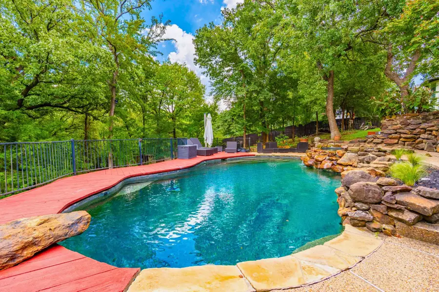 5208 Sun Meadow Drive, Flower Mound, TX 75022 - Image #3