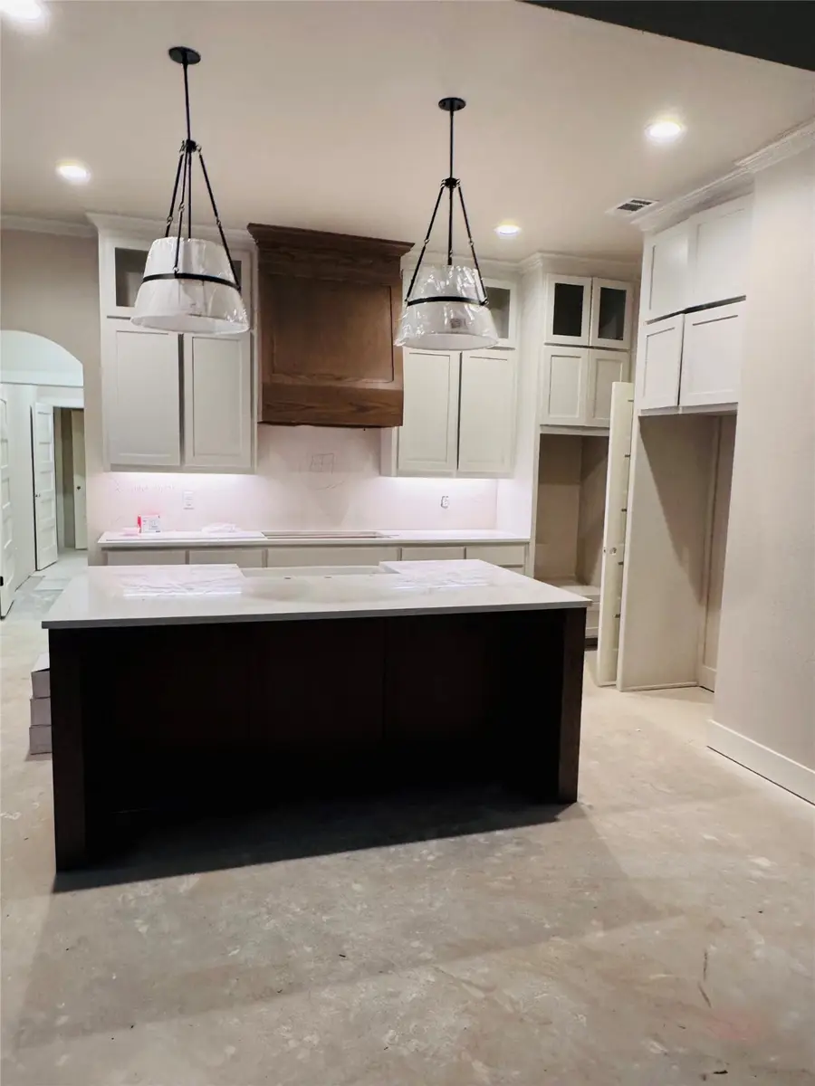 1064 Arbor Vista Drive, Azle, TX 76020 - Image #3