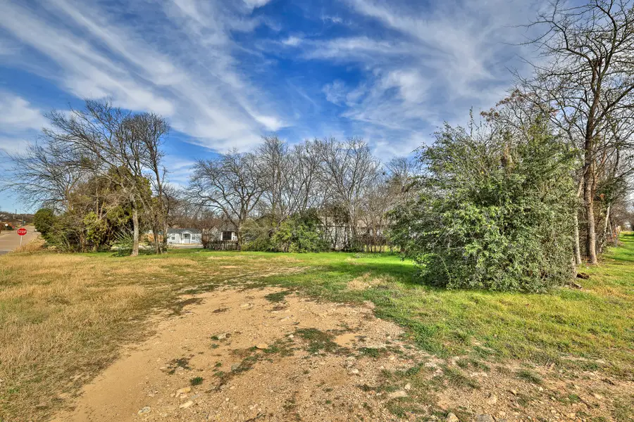 5437 Houghton Avenue, Fort Worth, TX 76107 - Image #3