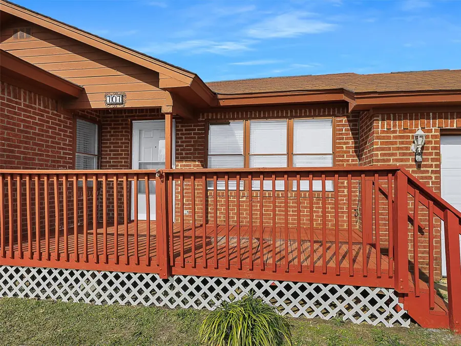 707 Doris Lane, Gunter, TX 75058 - Image #3