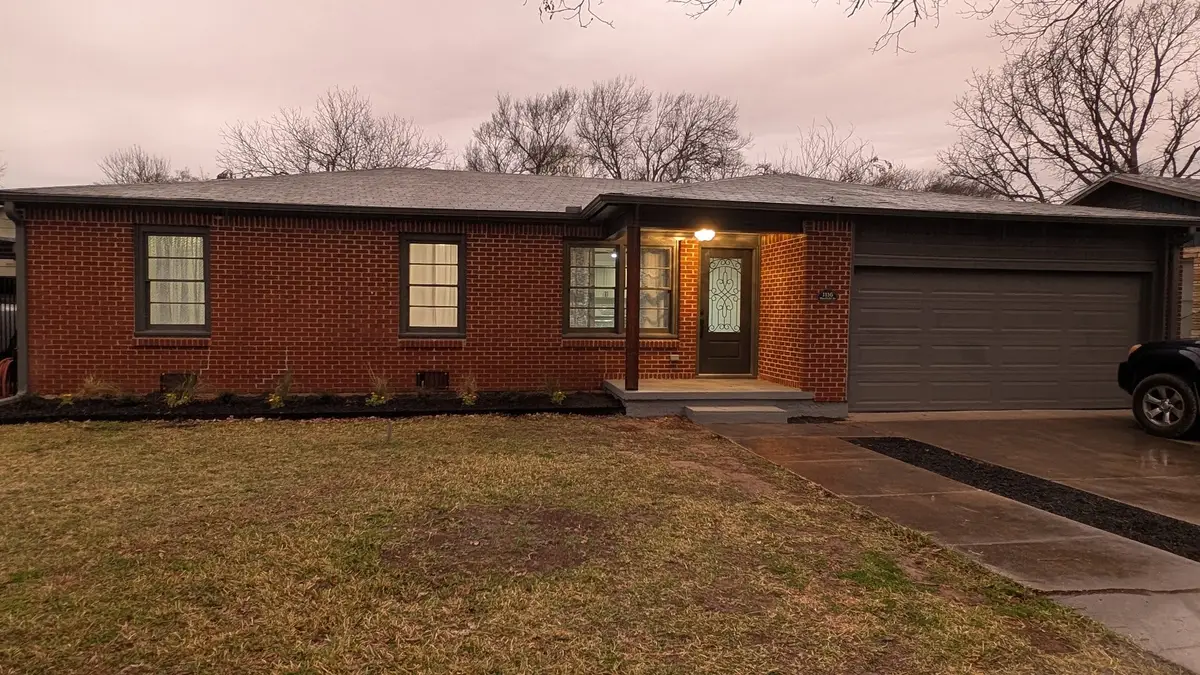 1116 Maxfield Street, Bellmead, TX 76705 - Image #1