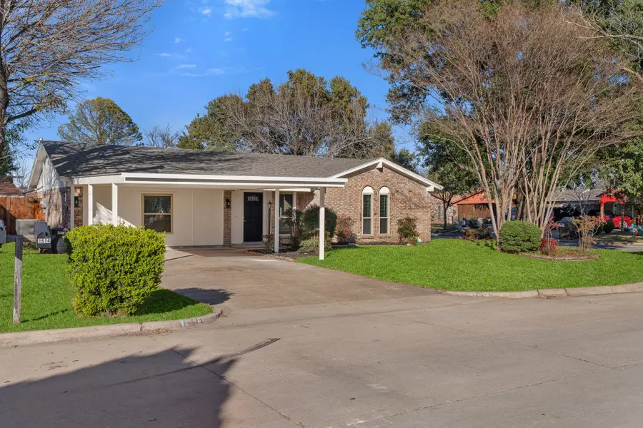 1514 Bogarte Drive, Grand Prairie, TX 75051 - Image #2