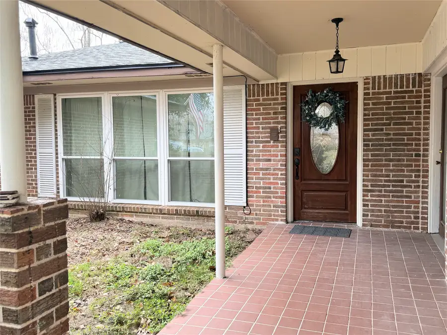 112 Meadow Lane, Groesbeck, TX 76642 - Image #2