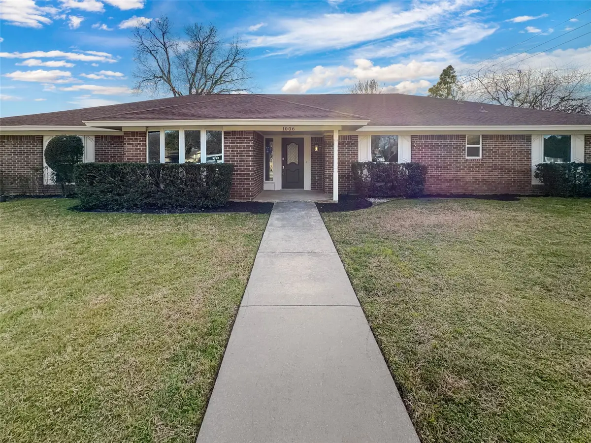 1006 Trophy Club Drive, Trophy Club, TX 76262 - Image #1