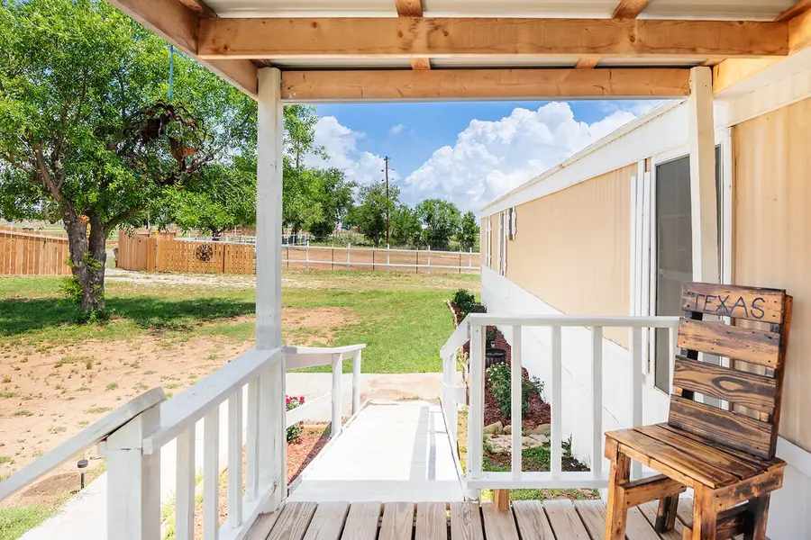 305 S Brown Street, Richland Springs, TX 76871 - Image #2