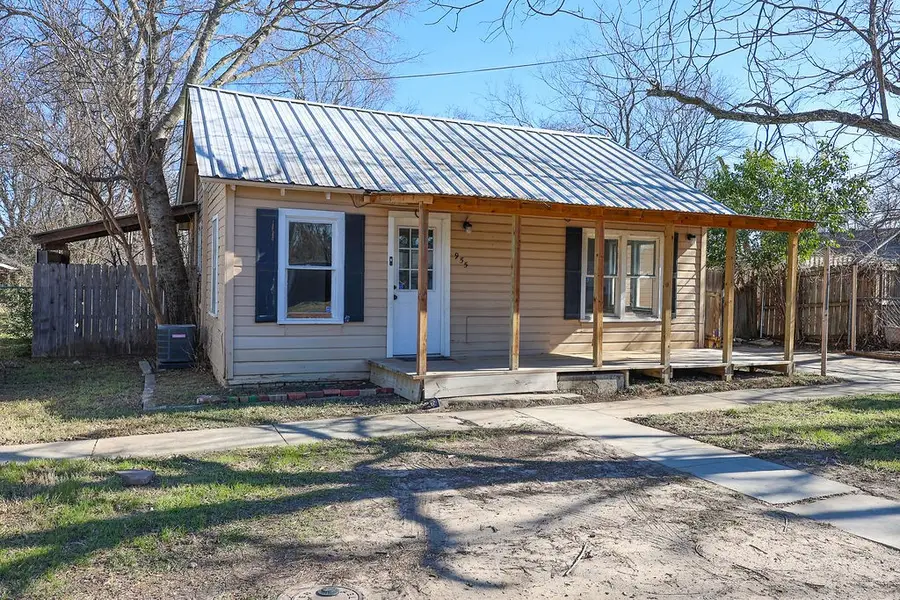 955 N Stephen Avenue, Stephenville, TX 76401 - Image #2