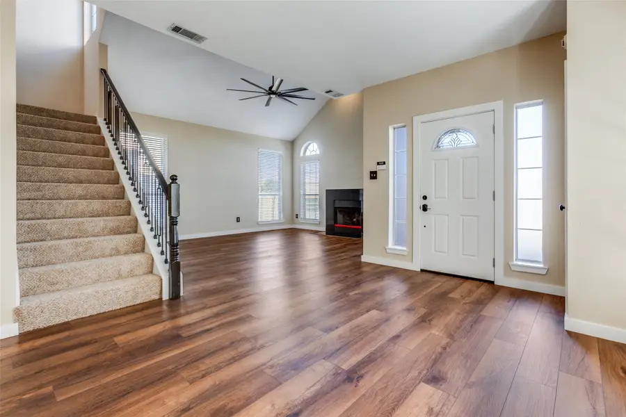 2120 Arbor Creek Drive, Carrollton, TX 75010 - Image #3