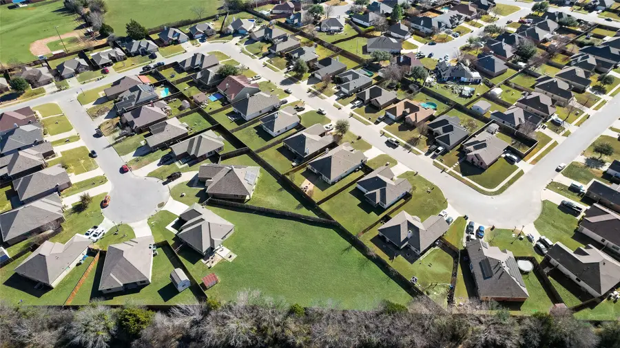 225 Holly Court, Aubrey, TX 76227 - Image #2