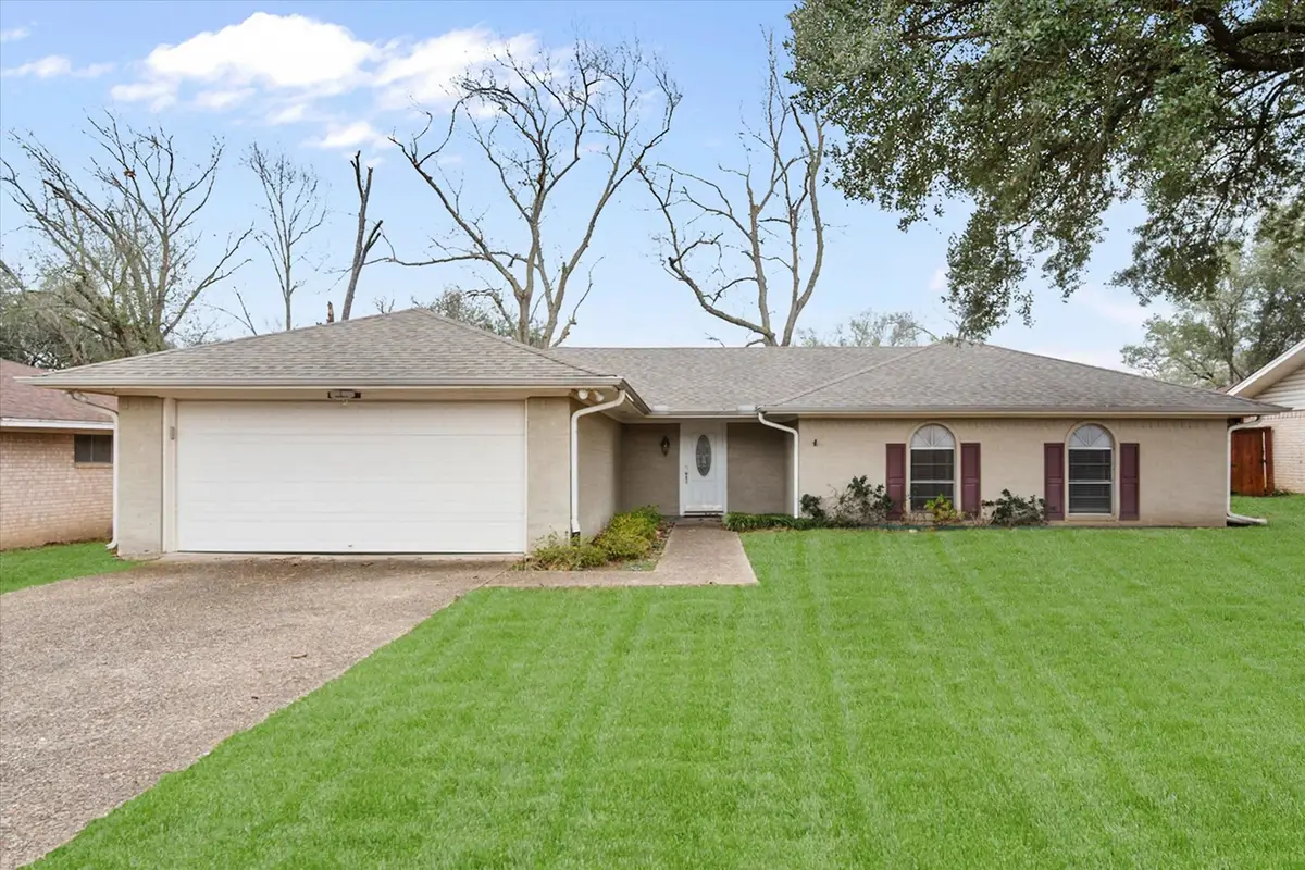 517 Edgewood Avenue, Corsicana, TX 75110 - Image #1