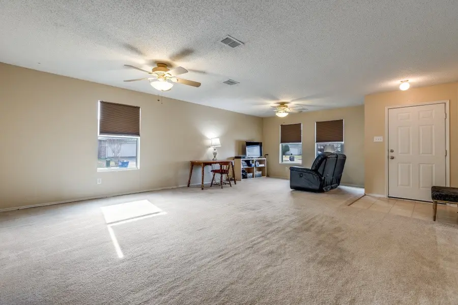 2701 Lazy Oak Drive, Little Elm, TX 75068 - Image #3