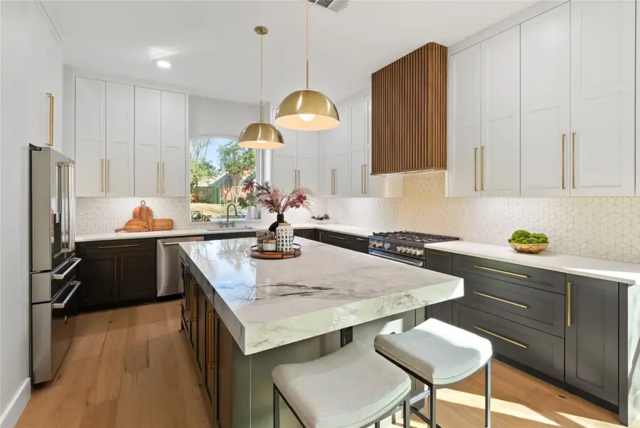 5834 Sky Park Drive, Plano, TX 75093 - Image #3