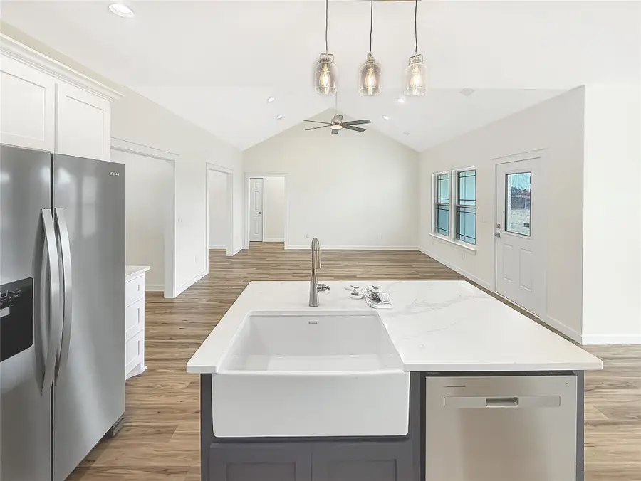 6472 Old Clarksville Road, Reno, TX 75462 - Image #3