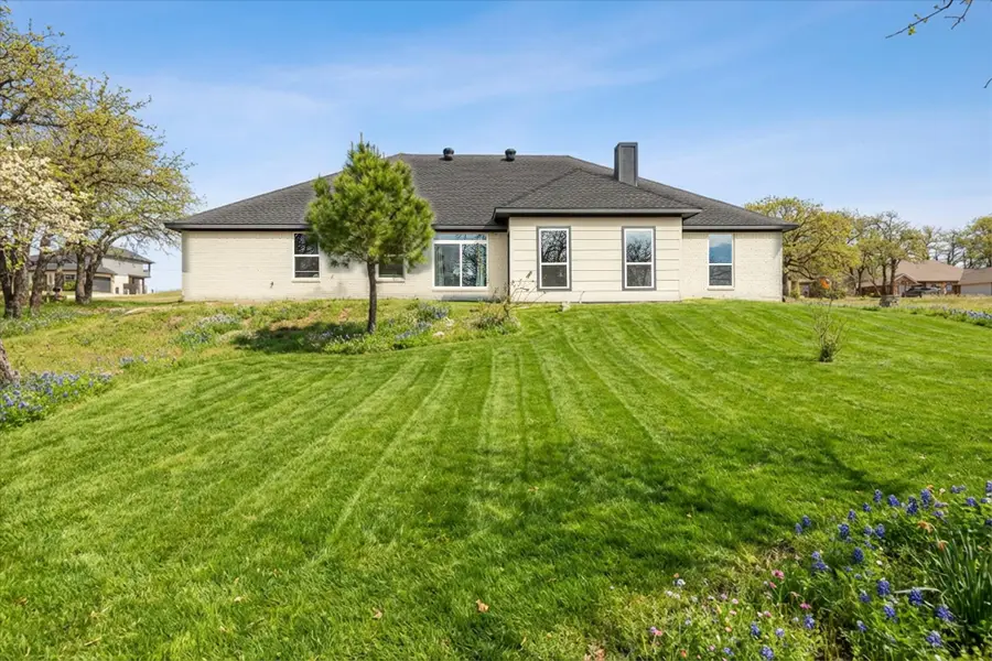 4801 W Wedgefield Road, Granbury, TX 76049 - Image #2