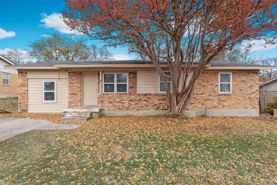 7916 Chaparral Drive, White Settlement, TX 76108 - Image #2