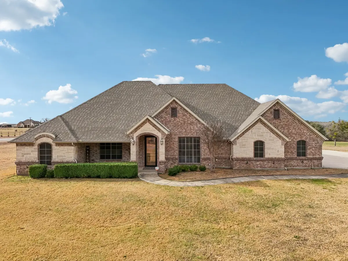 101 Maral Lane, Azle, TX 76020 - Image #1